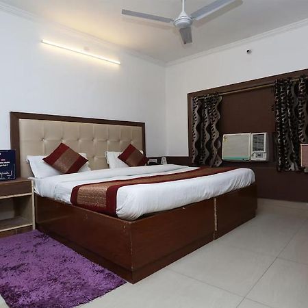 Vishal Hotel By Comfort Rooms Nueva Delhi Exterior foto