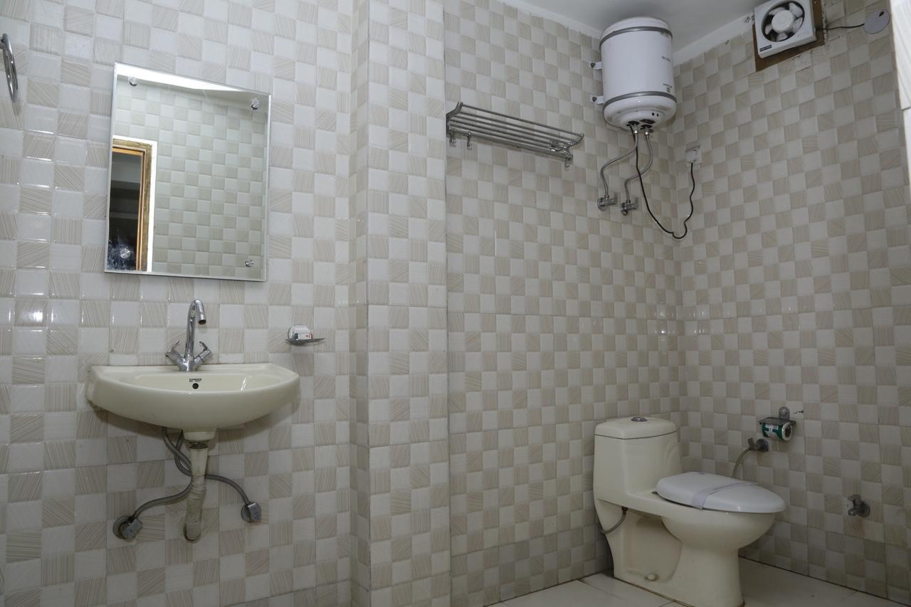 Vishal Hotel By Comfort Rooms Nueva Delhi Exterior foto