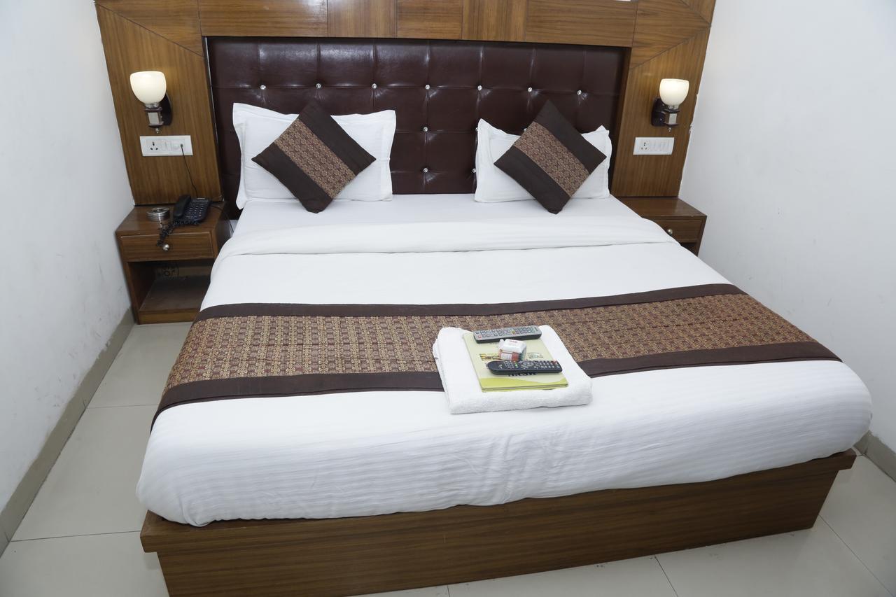 Vishal Hotel By Comfort Rooms Nueva Delhi Exterior foto