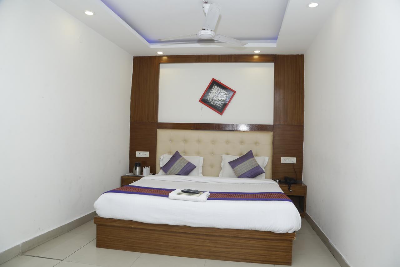 Vishal Hotel By Comfort Rooms Nueva Delhi Exterior foto