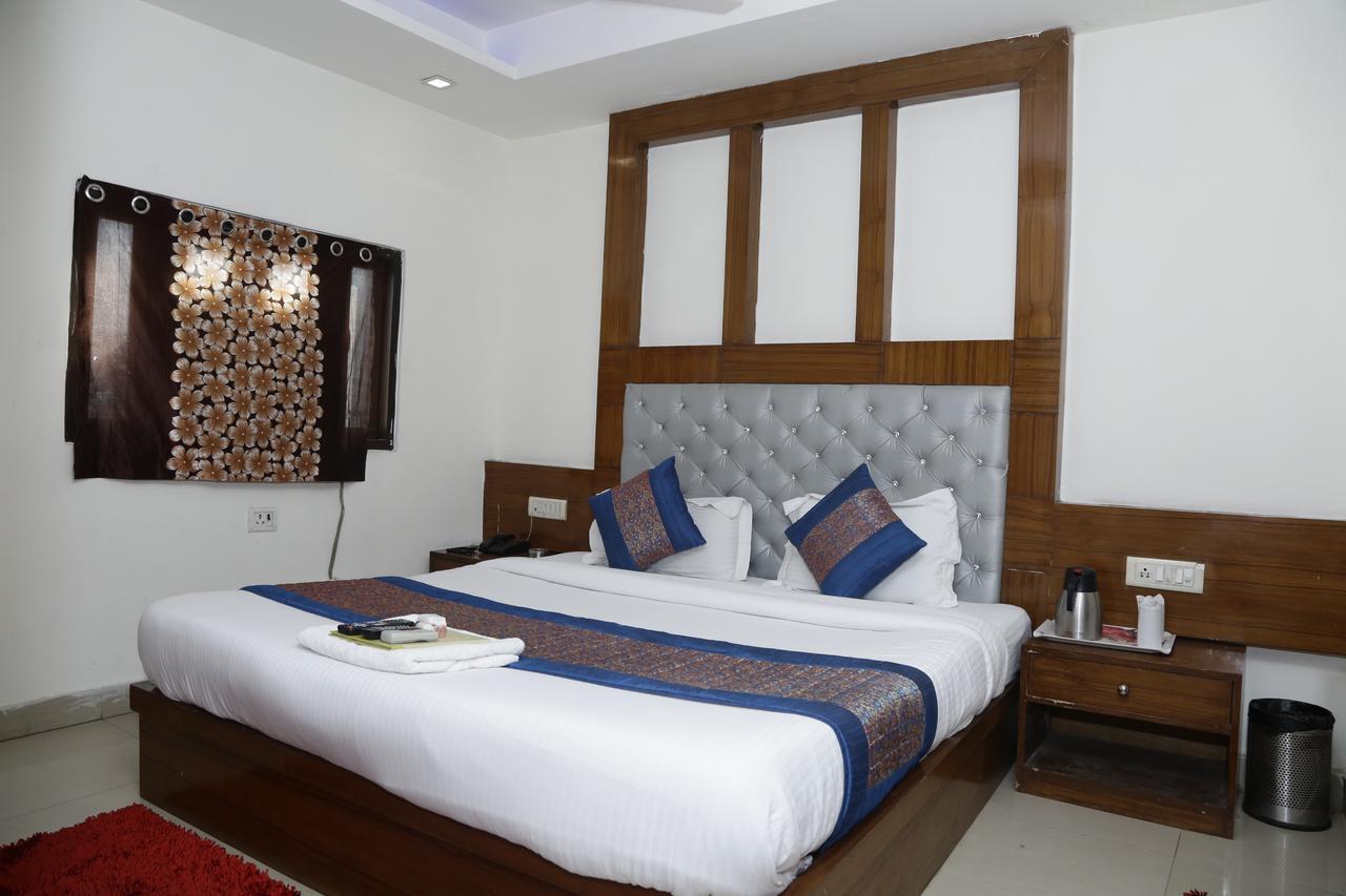 Vishal Hotel By Comfort Rooms Nueva Delhi Exterior foto