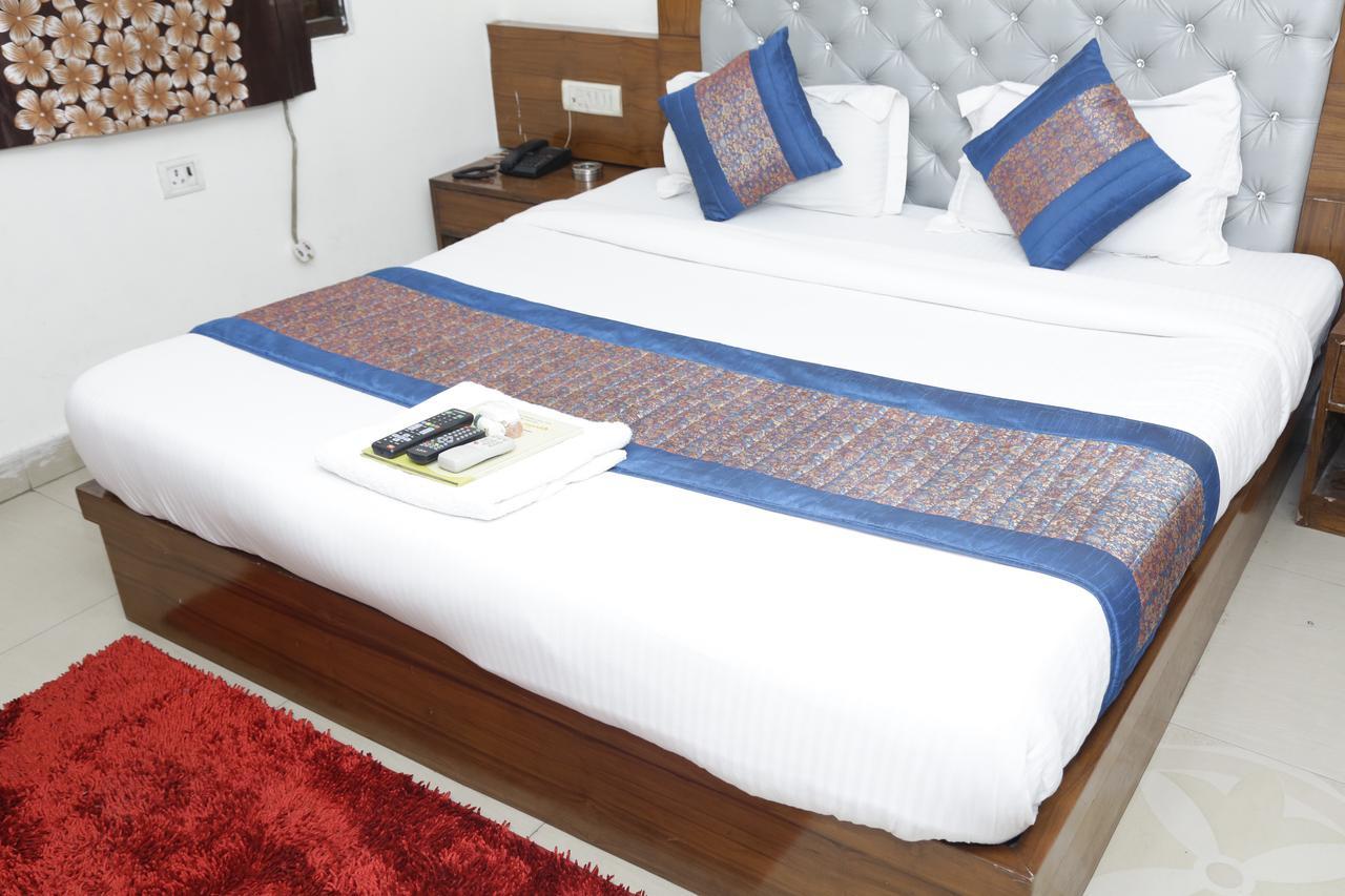 Vishal Hotel By Comfort Rooms Nueva Delhi Exterior foto